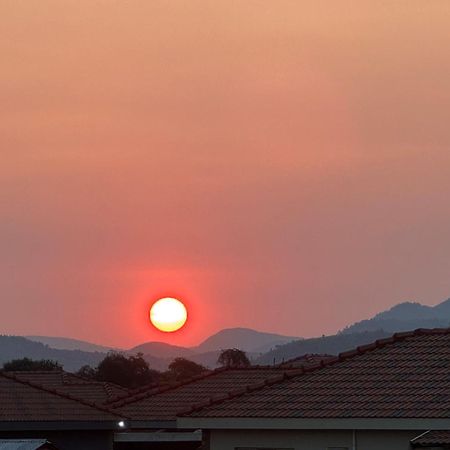 Rhino House With 3 Bedrooms Next To Pilanesberg And Sun City Mogwase Экстерьер фото