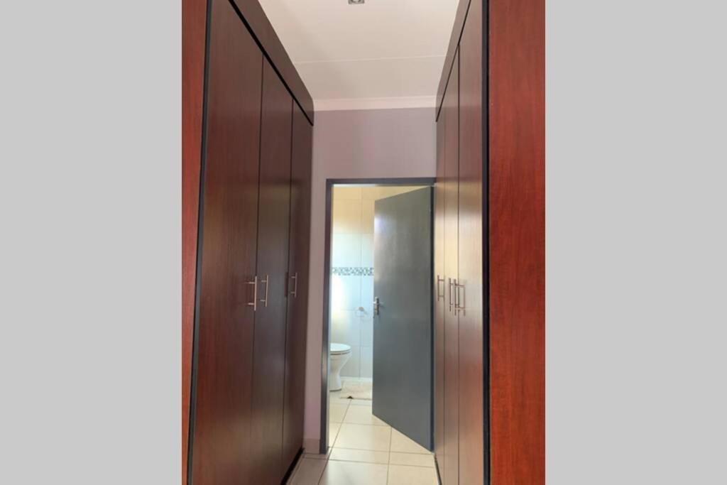 Rhino House With 3 Bedrooms Next To Pilanesberg And Sun City Mogwase Экстерьер фото