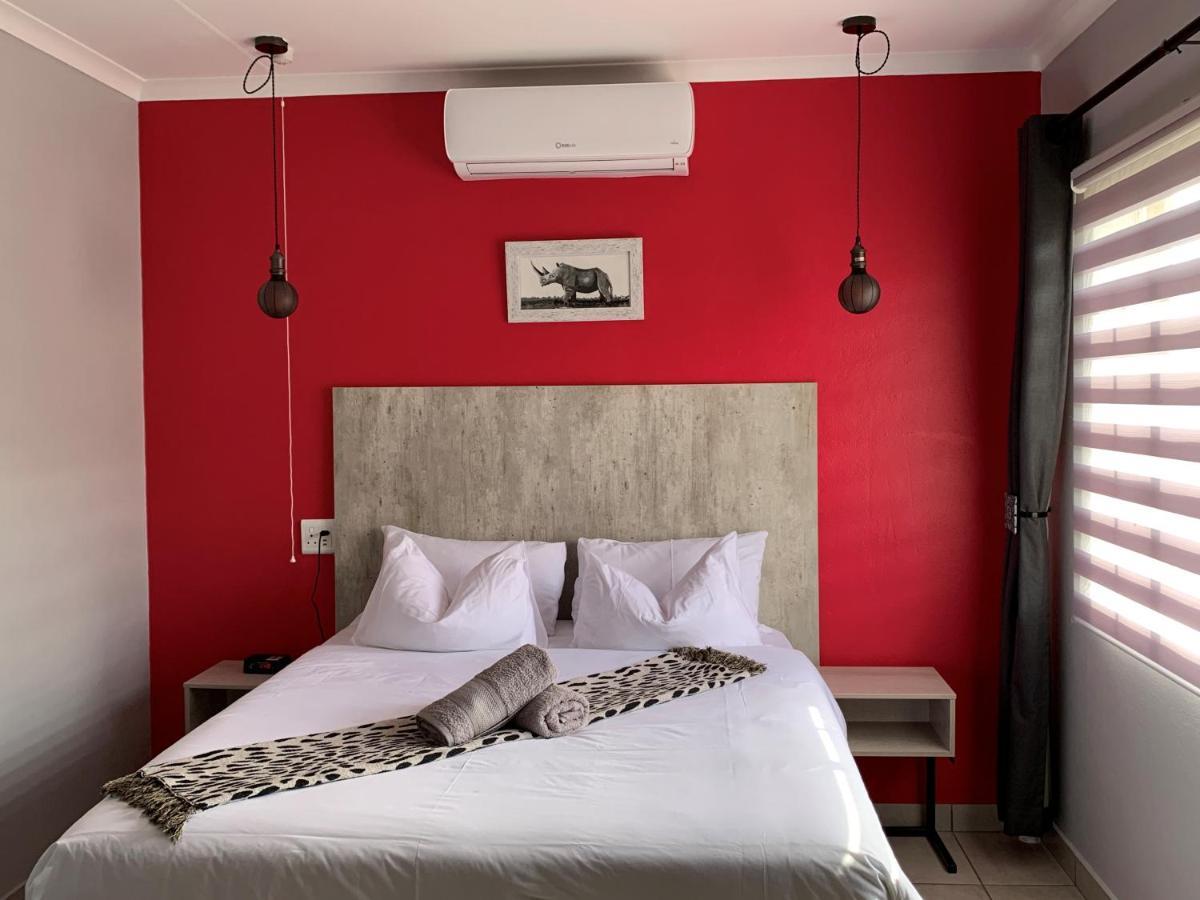 Rhino House With 3 Bedrooms Next To Pilanesberg And Sun City Mogwase Экстерьер фото